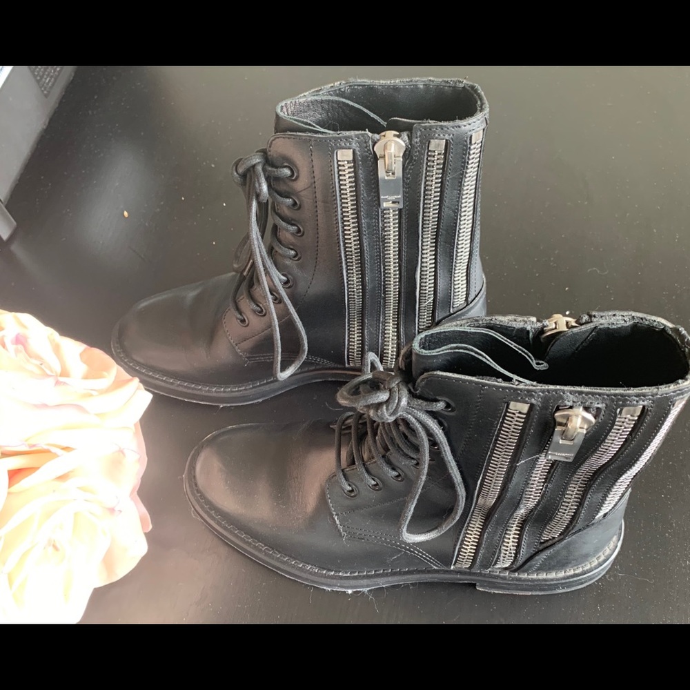 Saint Laurent 💯% Authentic - Picture 6 of 10